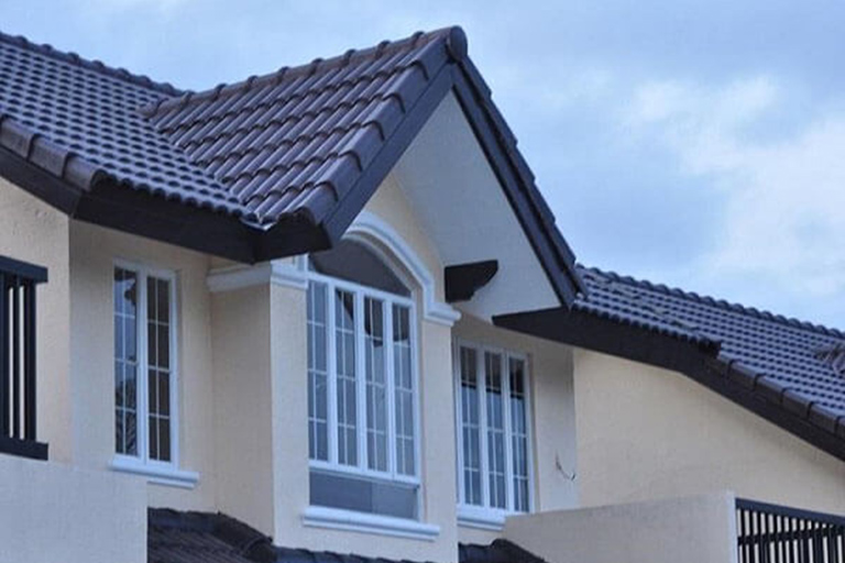 Ngói nhựa và lí do lựa chọn ngói nhựa