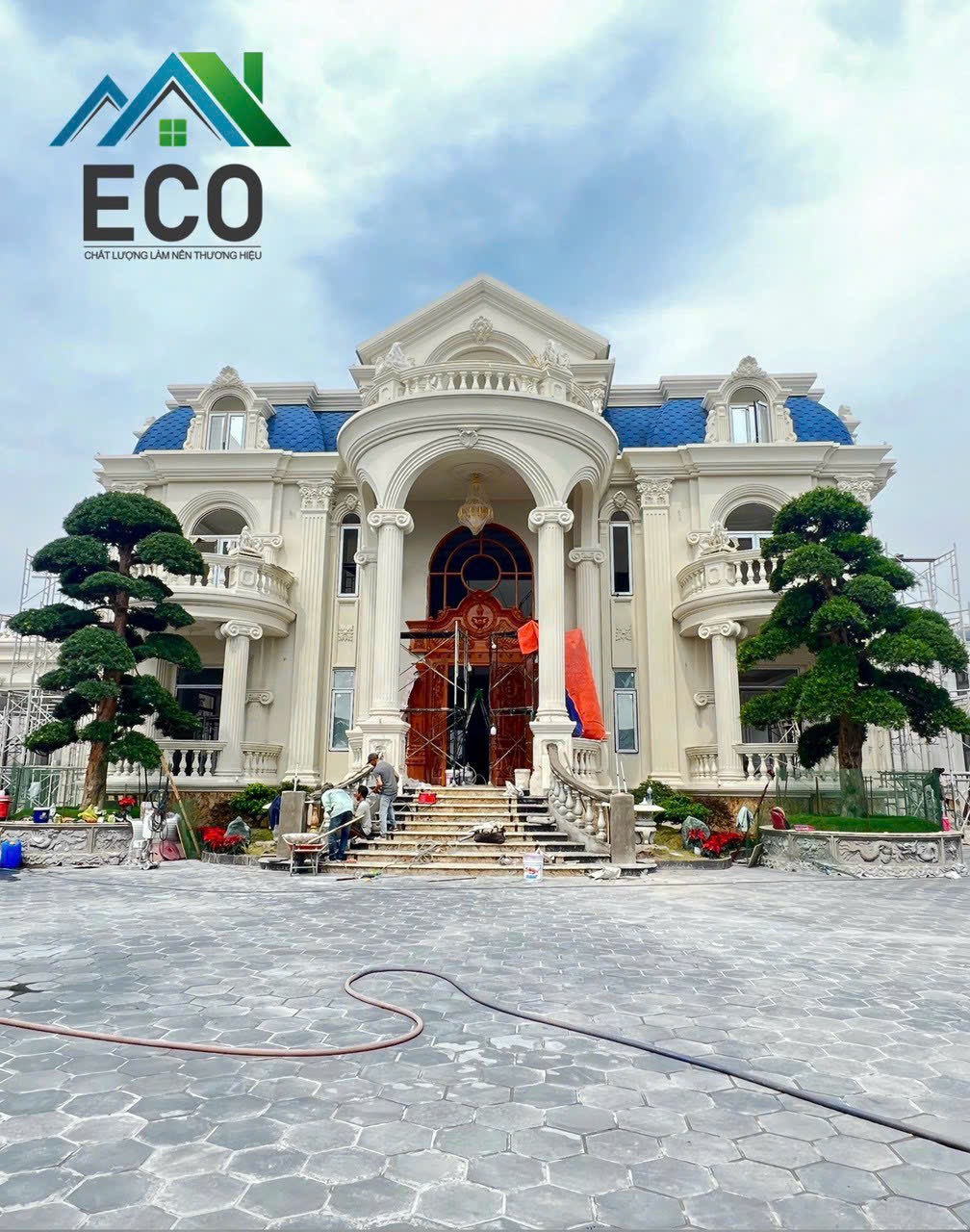 NGÓI BITUM PHỦ ĐÁ ECO - LỰA CHỌN HOÀN HẢO CHO BIỆT THỰ TÂN CỔ ĐIỂN